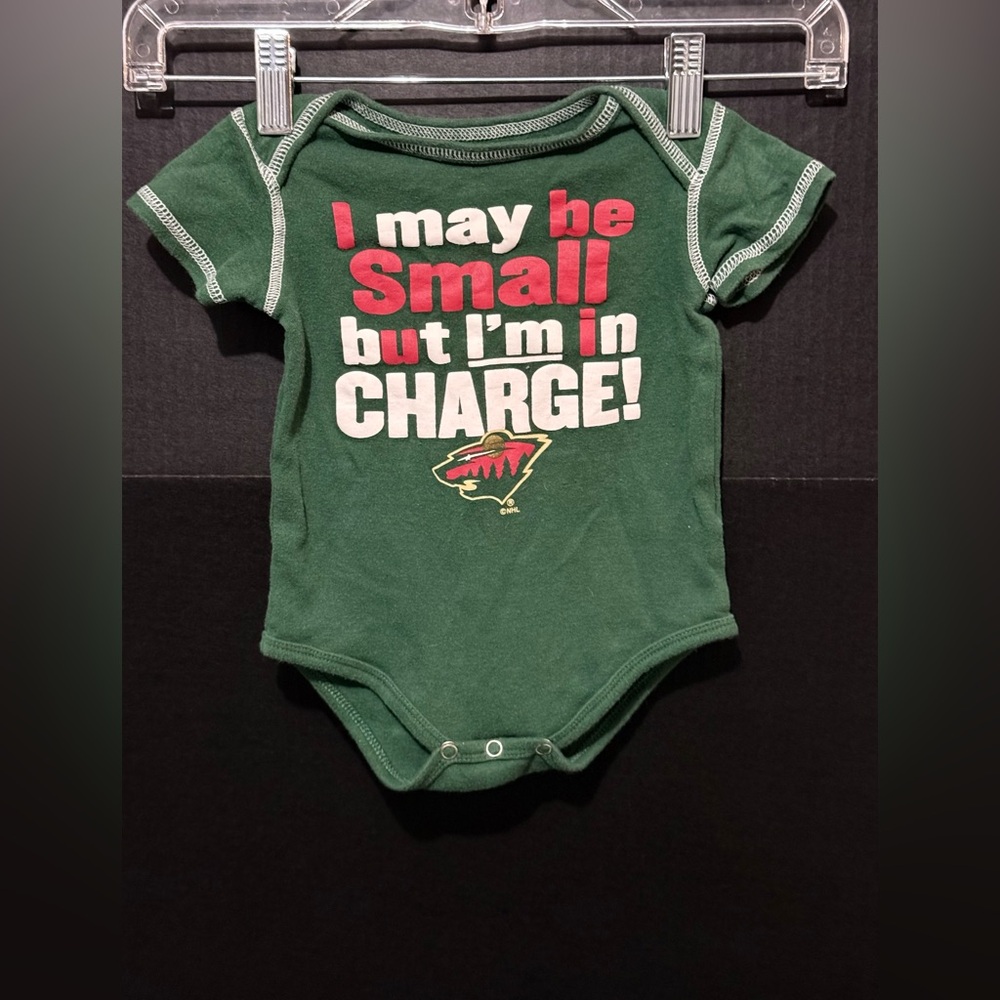 🎋NHL MN Wild Green "I May Be Small but I'm in Charge" Baby Onesie